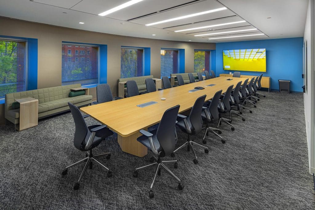 Confidential1 ATL (17)