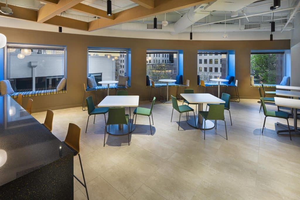 Confidential1 ATL (19)