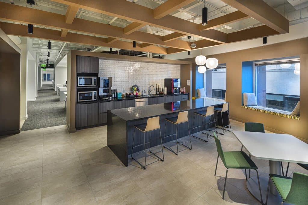 Confidential1 ATL (20)