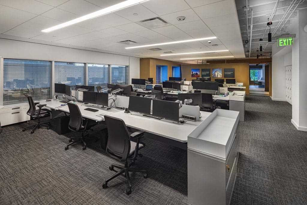 Confidential1 ATL (23)