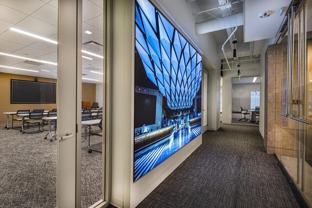 Confidential1 ATL (26)