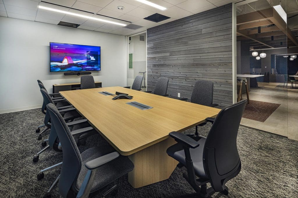 Confidential1 ATL (8)