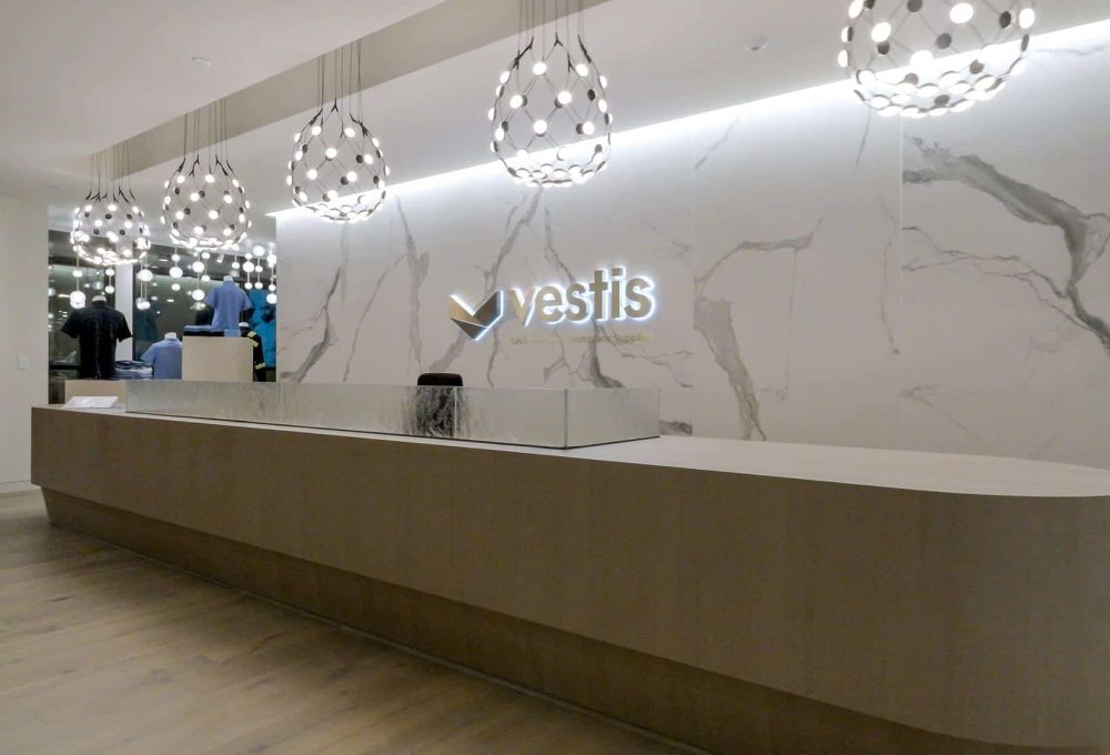 Vestis (1)